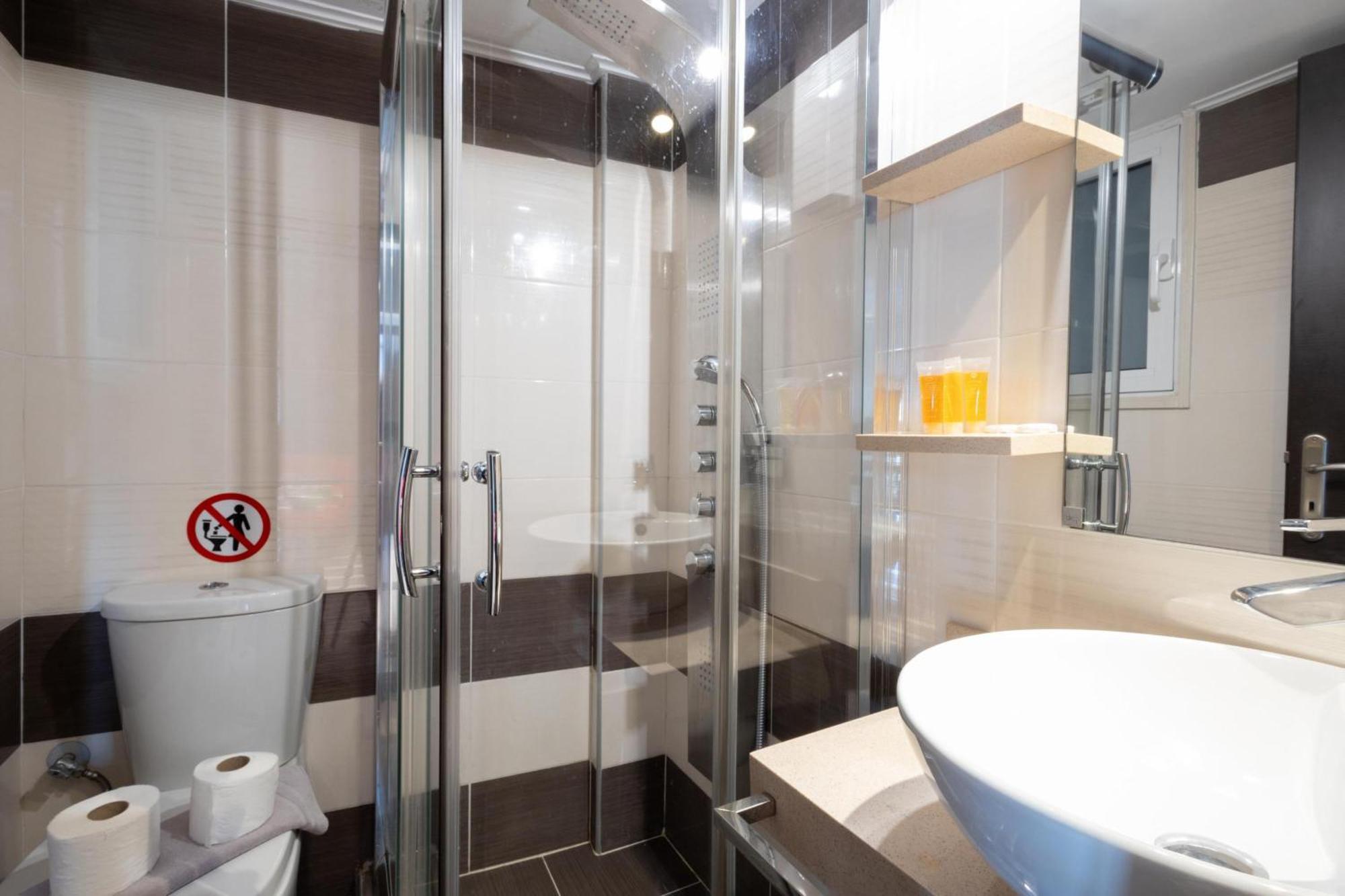 A Luxury & Comfortable Apt In Athén Kültér fotó