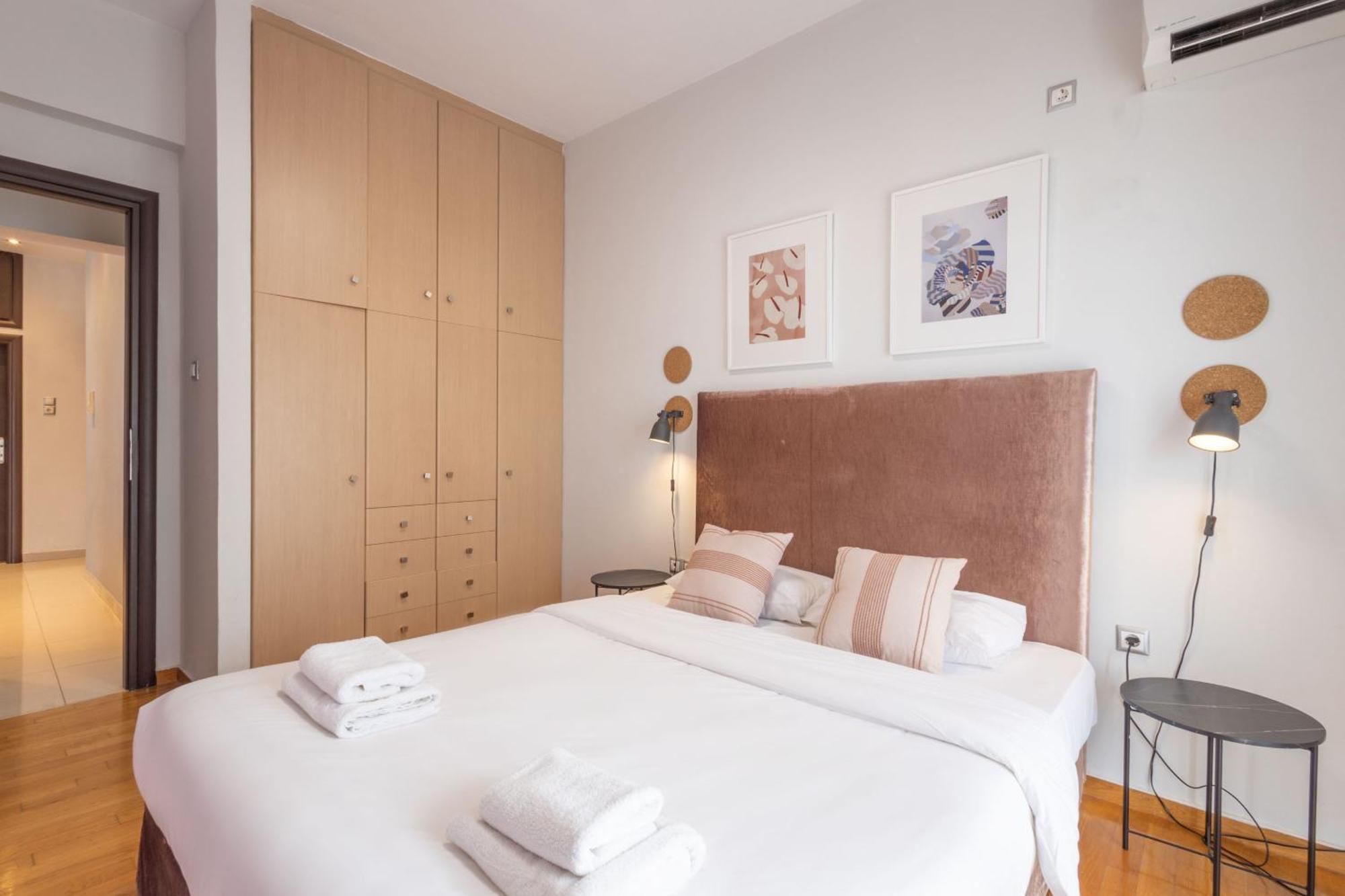 A Luxury & Comfortable Apt In Athén Kültér fotó